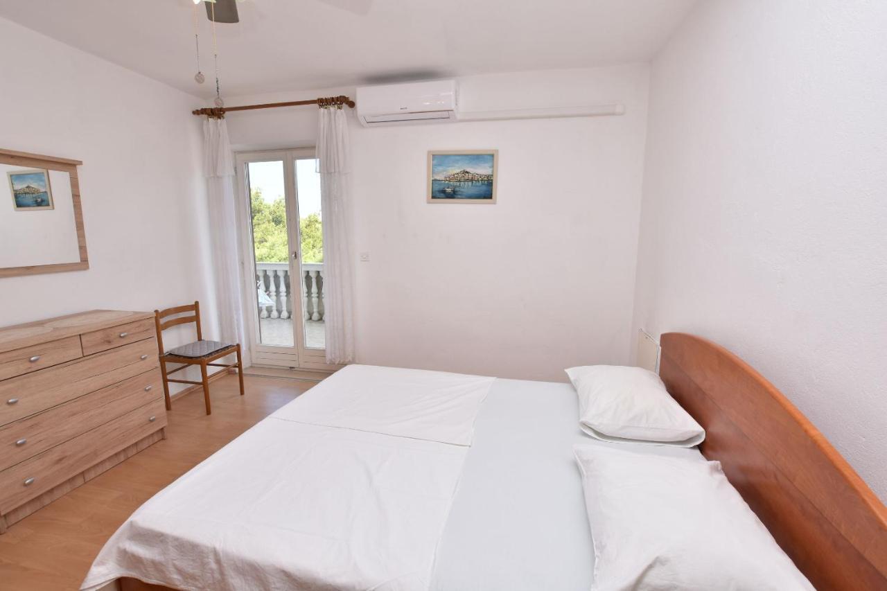 Apartments And Rooms Jakov Primošten Kültér fotó