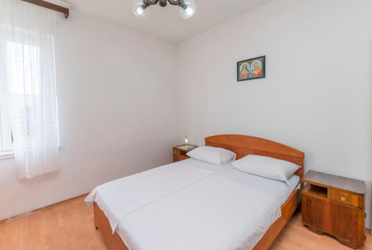 Apartments And Rooms Jakov Primošten Kültér fotó